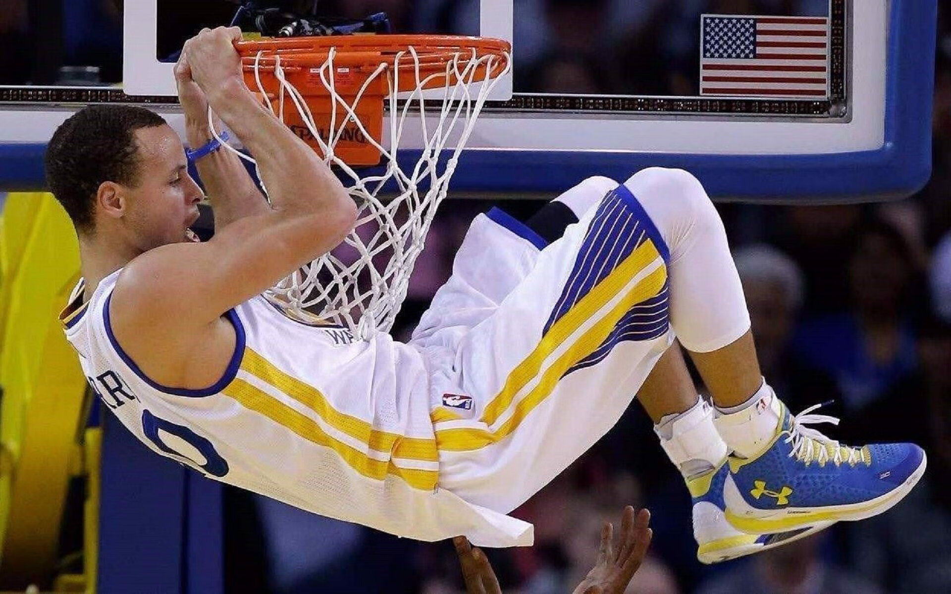 mk体育团队-魔幻联动，NBA灰熊单刀、英超切尔西热刺互救，竟都是为了备战CBA？